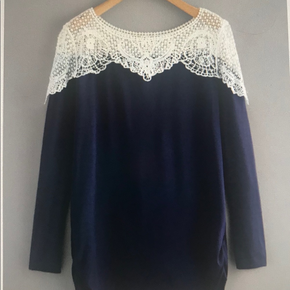 Contrast Hollow Out Crochet Marled Tee